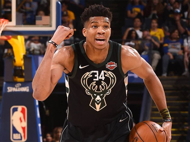 她先以练习 她先以练习